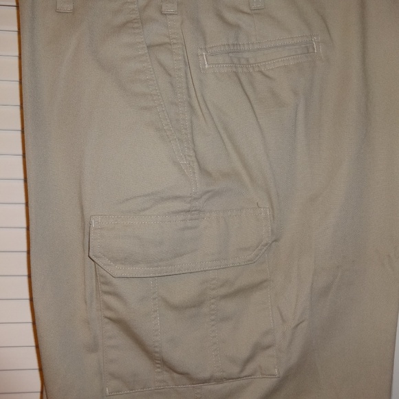 4 prs. Cintas Men's Cargo Shorts - Picture 4 of 8